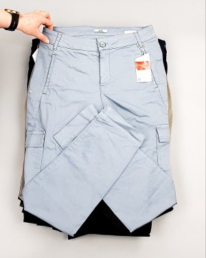 Фотография  123 - Брюки женские лето C&A 025#10 кг, ЛОТ №7895 оптом в Калуге и Калужской области