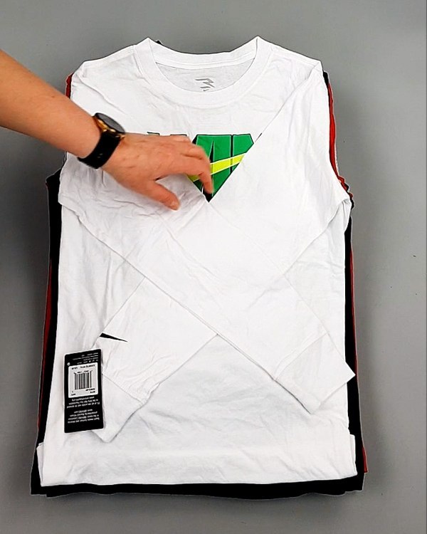 Фотография  749 - Тонковки детские NIKE CAN 084#5 кг, ЛОТ №7970 оптом в Калуге и Калужской области