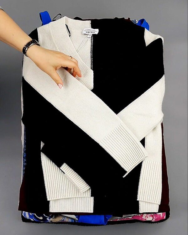 Фотография  428 - OTHER STORIES mix 06 B 035#15 кг, ЛОТ №8189 оптом в Калуге и Калужской области