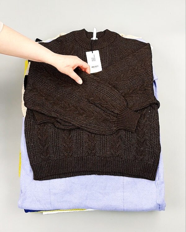 Фотография  514 - Джемпера Bestseller+DK 035#7 кг, ЛОТ №8260 оптом в Калуге и Калужской области