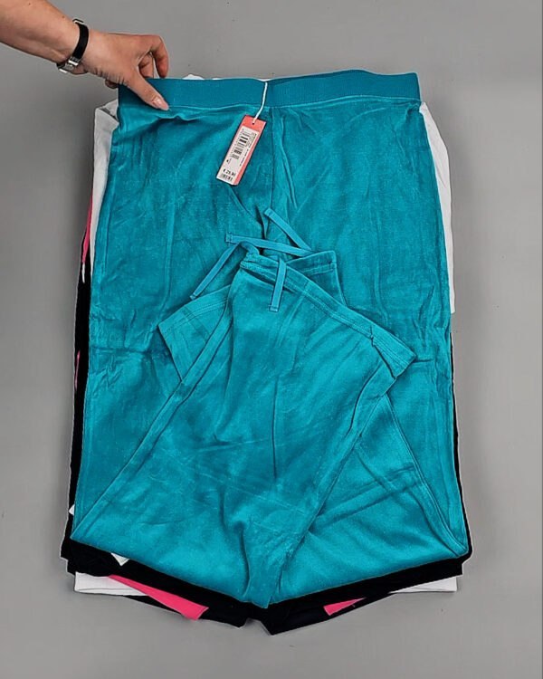 Фотография  754 - Спортивные костюмы  AD83#4 шт, ЛОТ №8637 оптом в Калуге и Калужской области