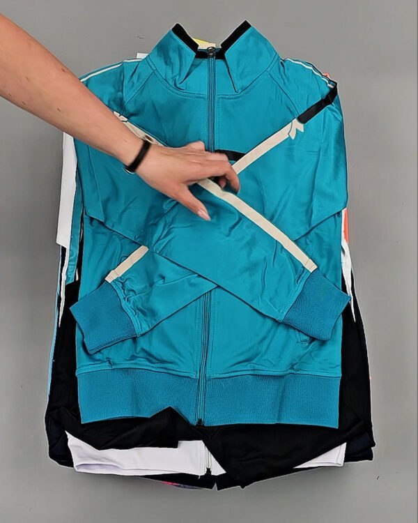 Фотография  451 - Спортивные костюмы  AD83#10 шт, ЛОТ №8640 оптом в Калуге и Калужской области