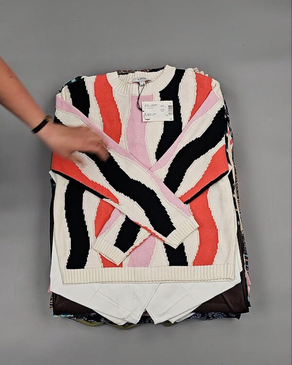 Фотография  524 - B.YOUNG Summer mix 045#15 кг, ЛОТ №8570 оптом в Калуге и Калужской области