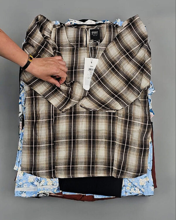 Фотография  328 - GEORGE+ARCADIA mix S AD16#10 кг, ЛОТ №8884 оптом в Калуге и Калужской области