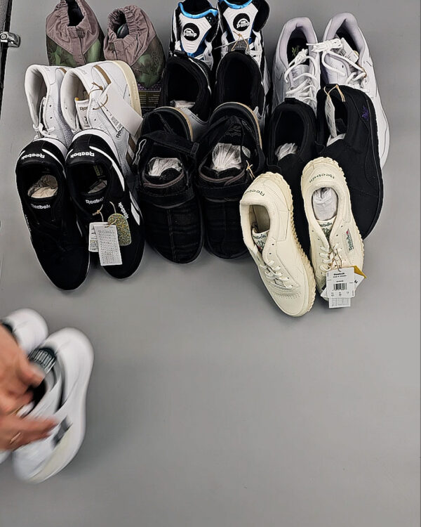 Фотография  198 - Кроссовки Reebok#23 шт, ЛОТ №8895 оптом в Калуге и Калужской области