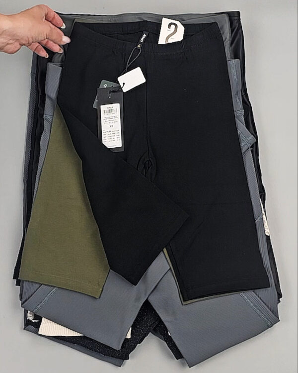 Фотография  899 - Спорт Bestseller 045 B#4 кг, ЛОТ №9038 оптом в Калуге и Калужской области