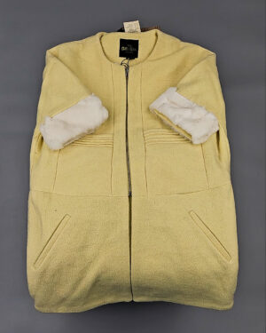 Купить Верхняя одежда Корея 085#15 кг, ЛОТ № СТ-9249 оптом в Калуге и Калужской области