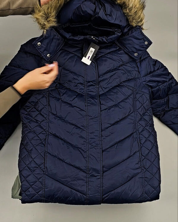 Фотография  661 - Верхняя одежда женская CAN 104#15 кг, ЛОТ СТ-9349 оптом в Калуге и Калужской области