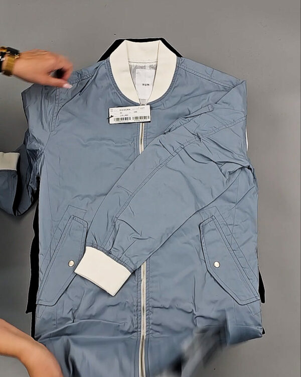 Фотография  210 - Верхняя одежда Корея 085#15 кг, ЛОТ № СТ-9246 оптом в Калуге и Калужской области