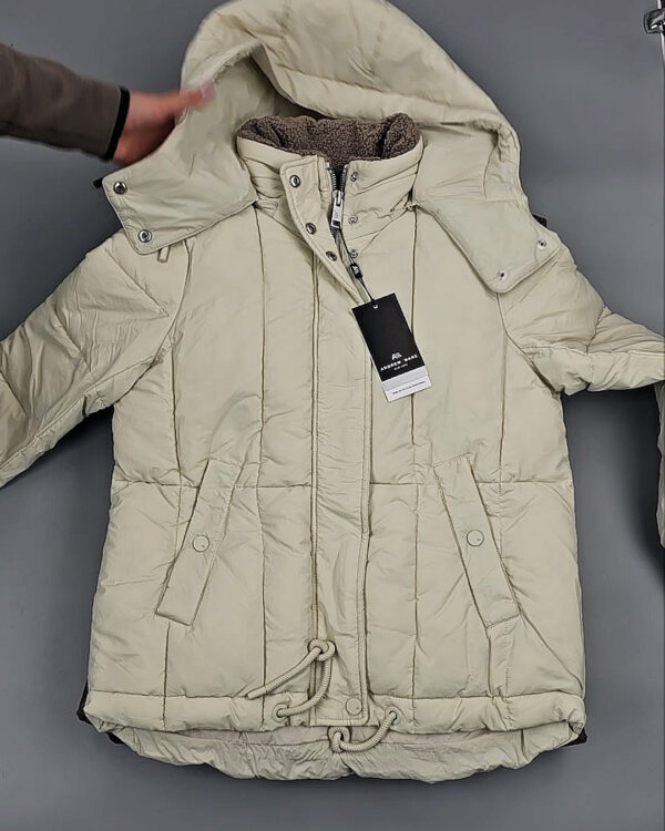 Фотография  649 - Верхняя одежда женская CAN 104#15 кг, ЛОТ СТ-9353 оптом в Калуге и Калужской области