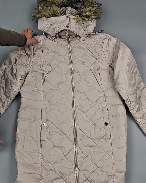 Фотография  740 - Верхняя одежда женская CAN 104#15 кг, ЛОТ СТ-9350 оптом в Калуге и Калужской области