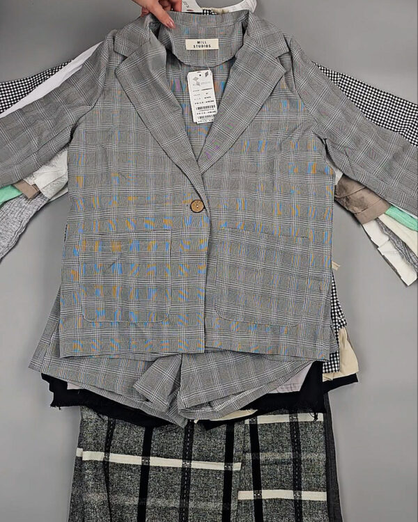 Фотография  982 - Комплекты жен Корея 085#5 кг, ЛОТ СТ-9572 оптом в Калуге и Калужской области