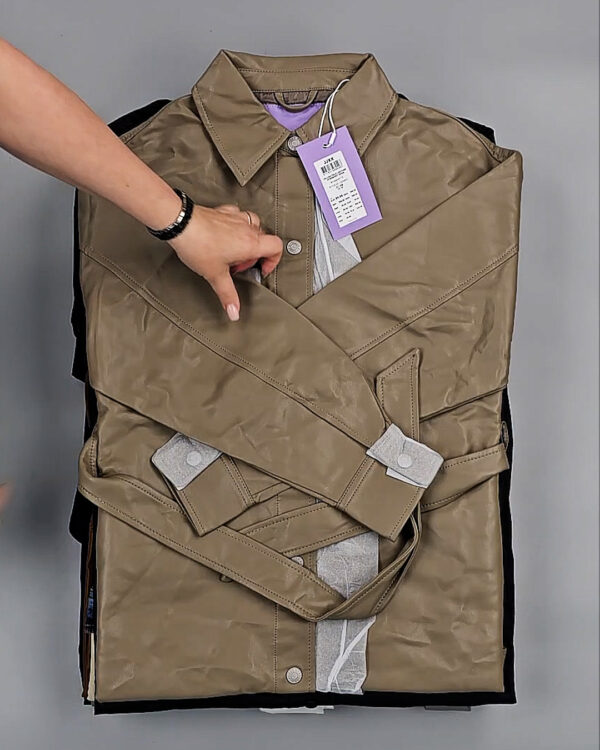 Фотография  767 - Ветровки Bestseller+DK 035#10 кг, ЛОТ СТ-9399 оптом в Калуге и Калужской области