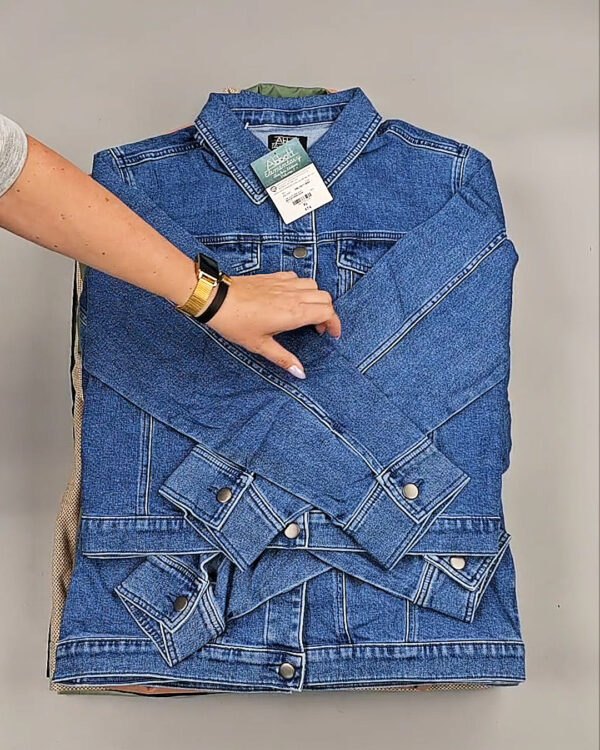 Фотография  604 - Ветровки женские CAN 104#11,5 кг, ЛОТ СТ-9401 оптом в Калуге и Калужской области