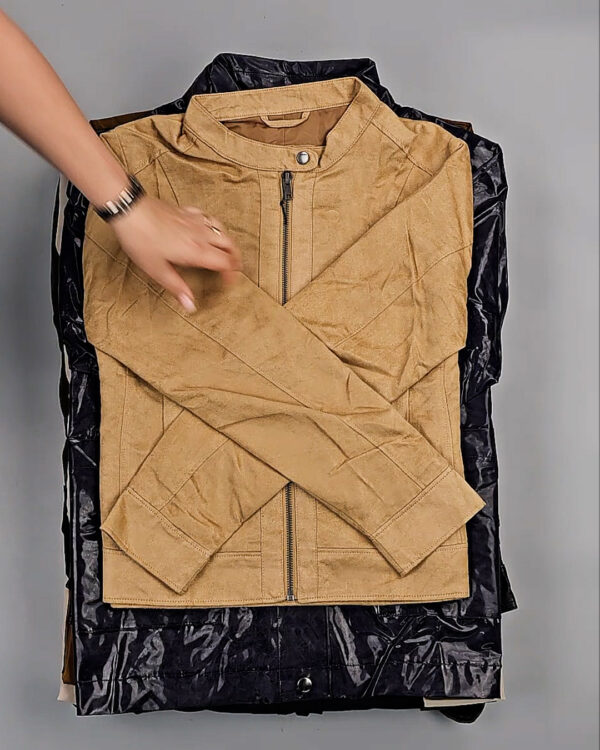 Фотография  644 - Ветровки Bestseller+DK 035#10 кг, ЛОТ СТ-9396 оптом в Калуге и Калужской области