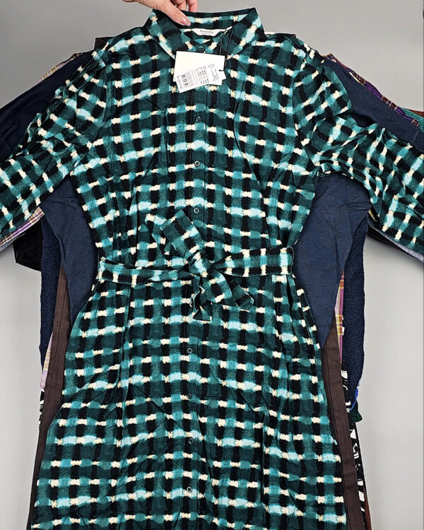 Фотография  261 - B.YOUNG Winter mix 104#15 кг, ЛОТ СТ-9596 оптом в Калуге и Калужской области