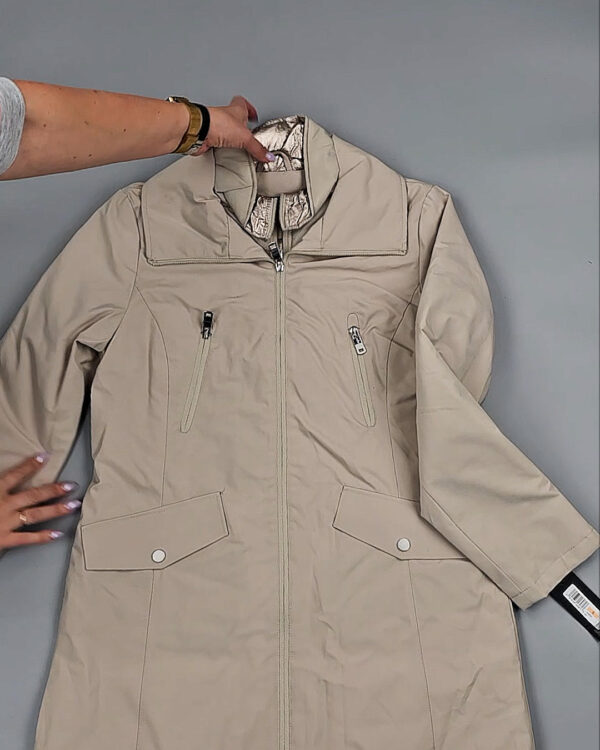 Фотография  771 - Ветровки женские CAN 104#12,4 кг, ЛОТ СТ-9403 оптом в Калуге и Калужской области