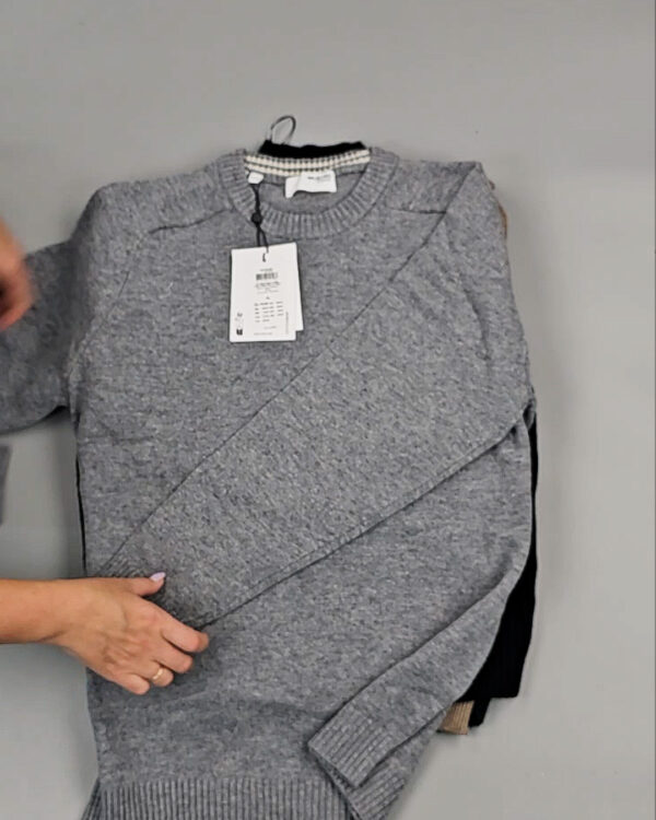 Фотография  157 - Джемпера Bestseller 104#7 кг, ЛОТ СТ-9423 оптом в Калуге и Калужской области