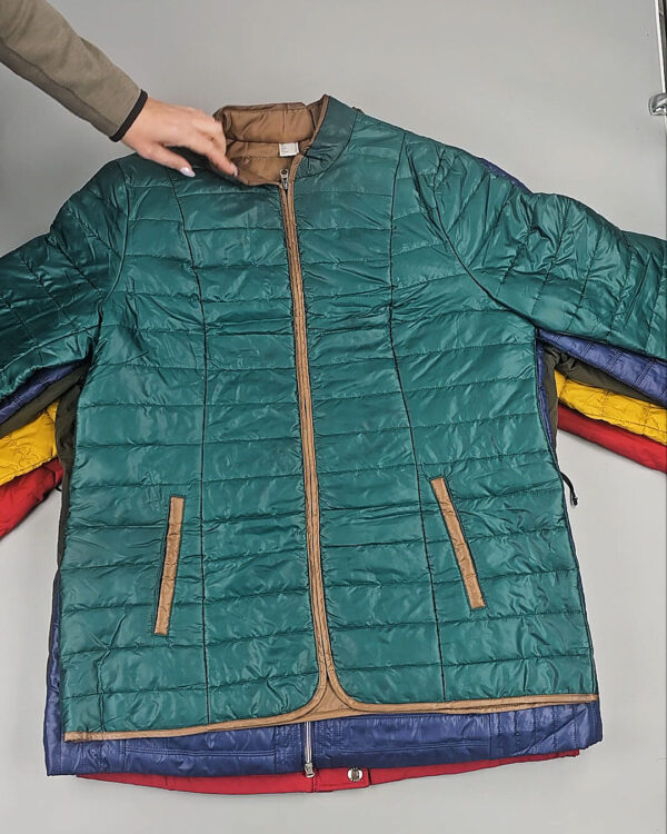 Фотография  129 - Куртки#25 кг, ЛОТ № СХ-0170 оптом в Калуге и Калужской области