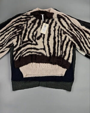 Фотография  978 - Джемпера Bestseller+DK 035#7 кг, ЛОТ СТ-9913 оптом в Калуге и Калужской области