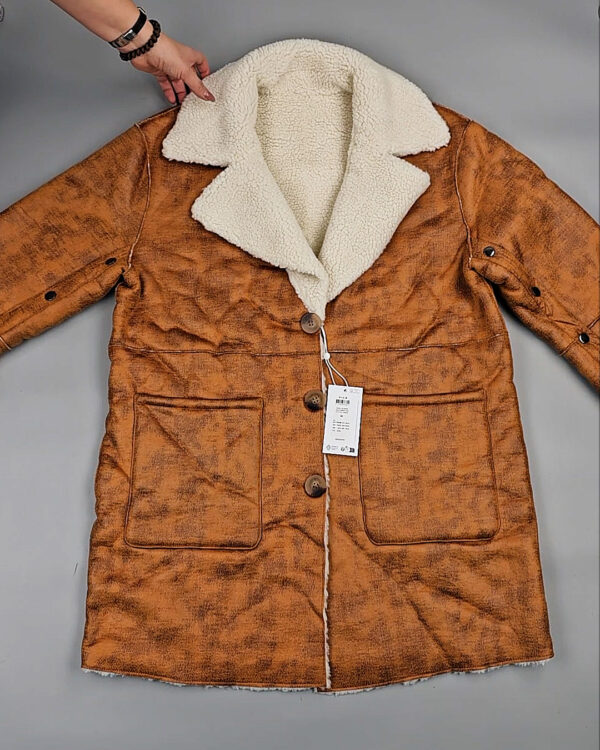 Фотография  944 - Верхняя одежда VILA 104#10 кг, ЛОТ СТ-9713 оптом в Калуге и Калужской области