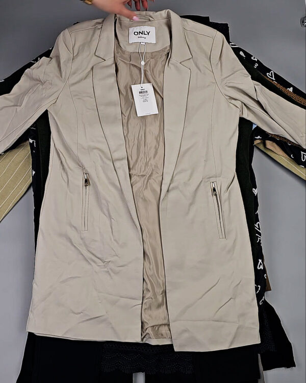 Фотография  161 - ONLY Winter mix 104#15 кг, ЛОТ СТ-9948 оптом в Калуге и Калужской области