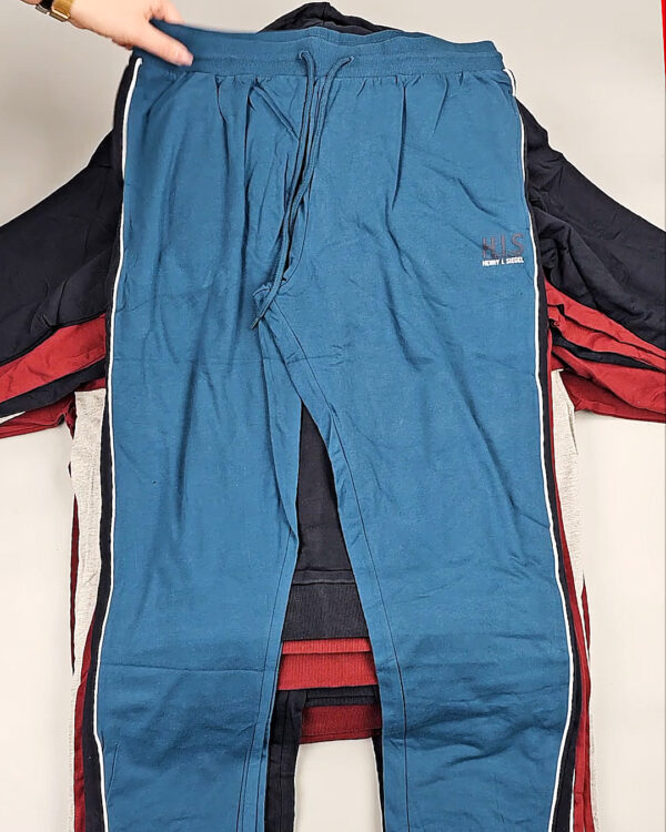 Фотография  300 - Спортивные костюмы (Herren-Trainingsanzuge voп HIS)#18 кг оптом в Калуге и Калужской области