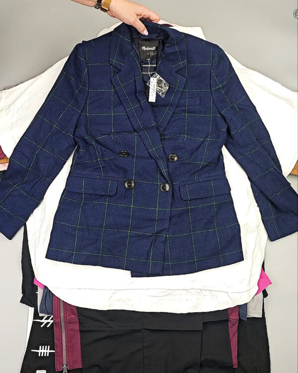 Фотография  349 - CANADA  Winter mix 64#15 кг, ЛОТ СТ-9807 оптом в Калуге и Калужской области