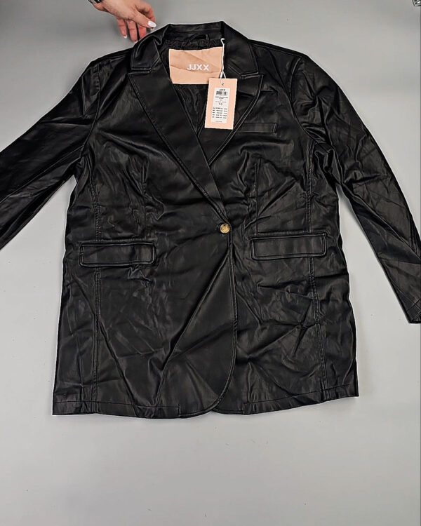 Фотография  932 - JACK JONES Women Winter mix 075 #15 кг, ЛОТ СТ-9961 оптом в Калуге и Калужской области