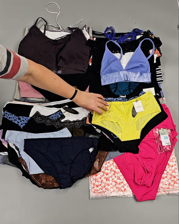 Фотография  813 - Нижнее белье (LINGERIE)#10 кг, ЛОТ СТ-9890 оптом в Калуге и Калужской области