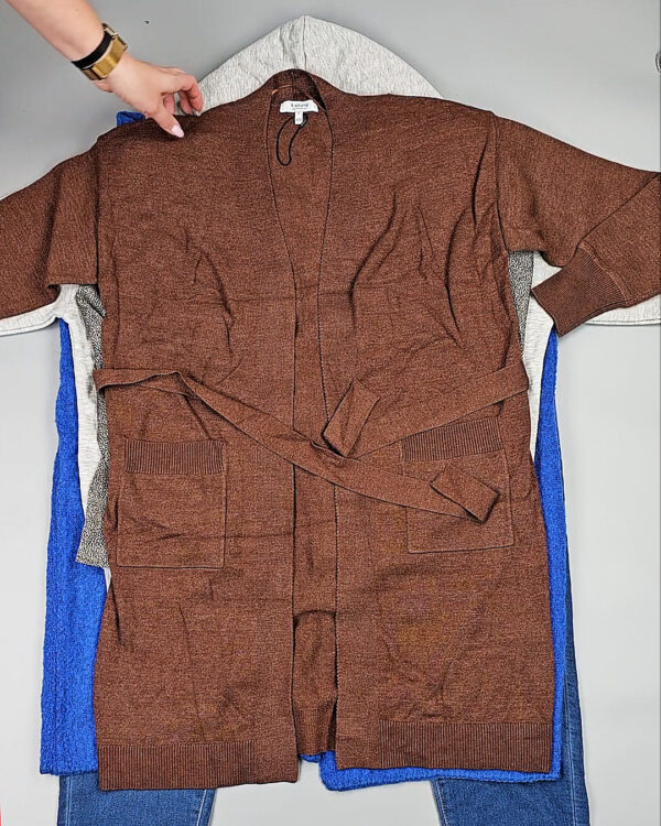 Фотография  788 - DK, Bestseller + Winter mix#15 кг, ЛОТ СТ-9954 оптом в Калуге и Калужской области