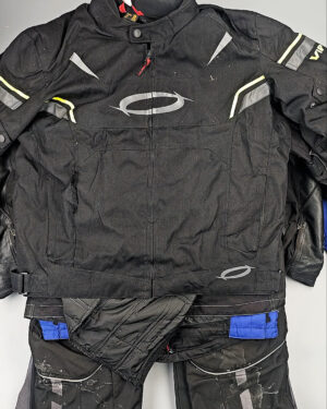 Фотография  369 - МОТО одежда mix БМ#20 кг, ЛОТ СХ-0278 оптом в Калуге и Калужской области