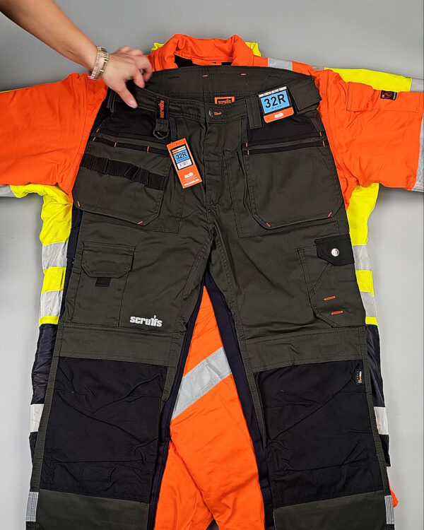 Фотография  684 - Рабочая одежда mix БМ#25 кг, ЛОТ СХ-0266 оптом в Калуге и Калужской области