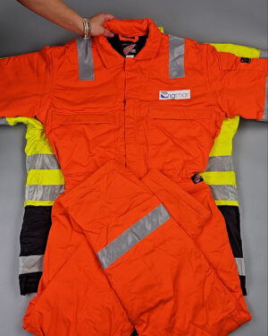 Фотография  243 - Рабочая одежда mix БМ#25 кг, ЛОТ СХ-0266 оптом в Калуге и Калужской области